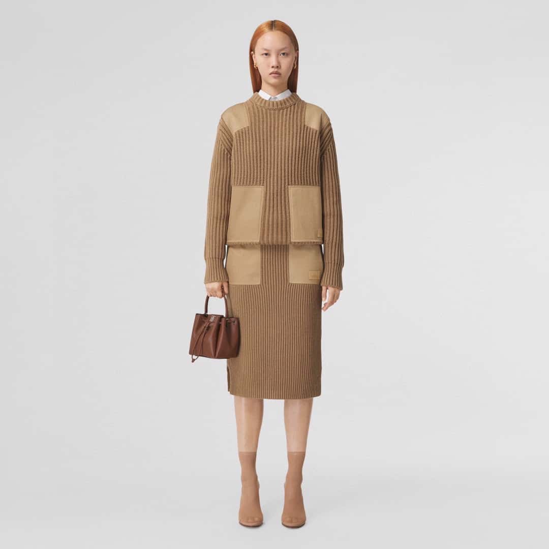 Burberry巴宝莉 立体版型的水桶包 焦糖色-高仿包包