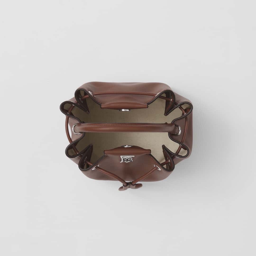 Burberry巴宝莉 立体版型的水桶包 焦糖色-高仿包包