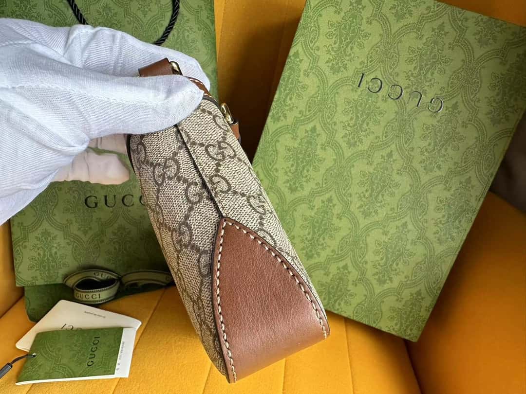 【原厂皮】米色和乌木色GG Supreme帆布811705-高仿包包