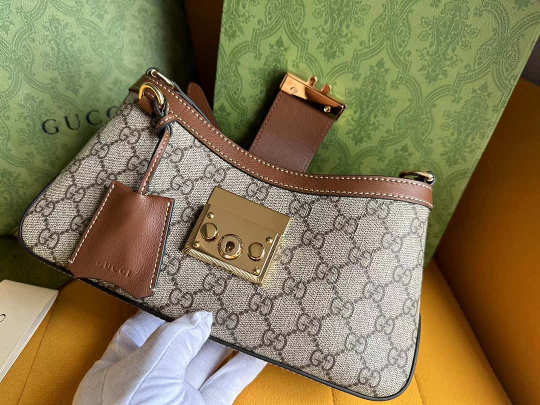 【原厂皮】米色和乌木色GG Supreme帆布811705-高仿包包