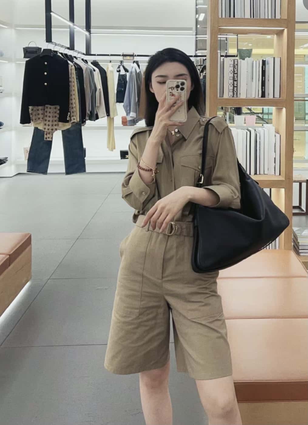 CELINE ROMY 大号柔软牛皮革手袋 110793黑色-高仿包包