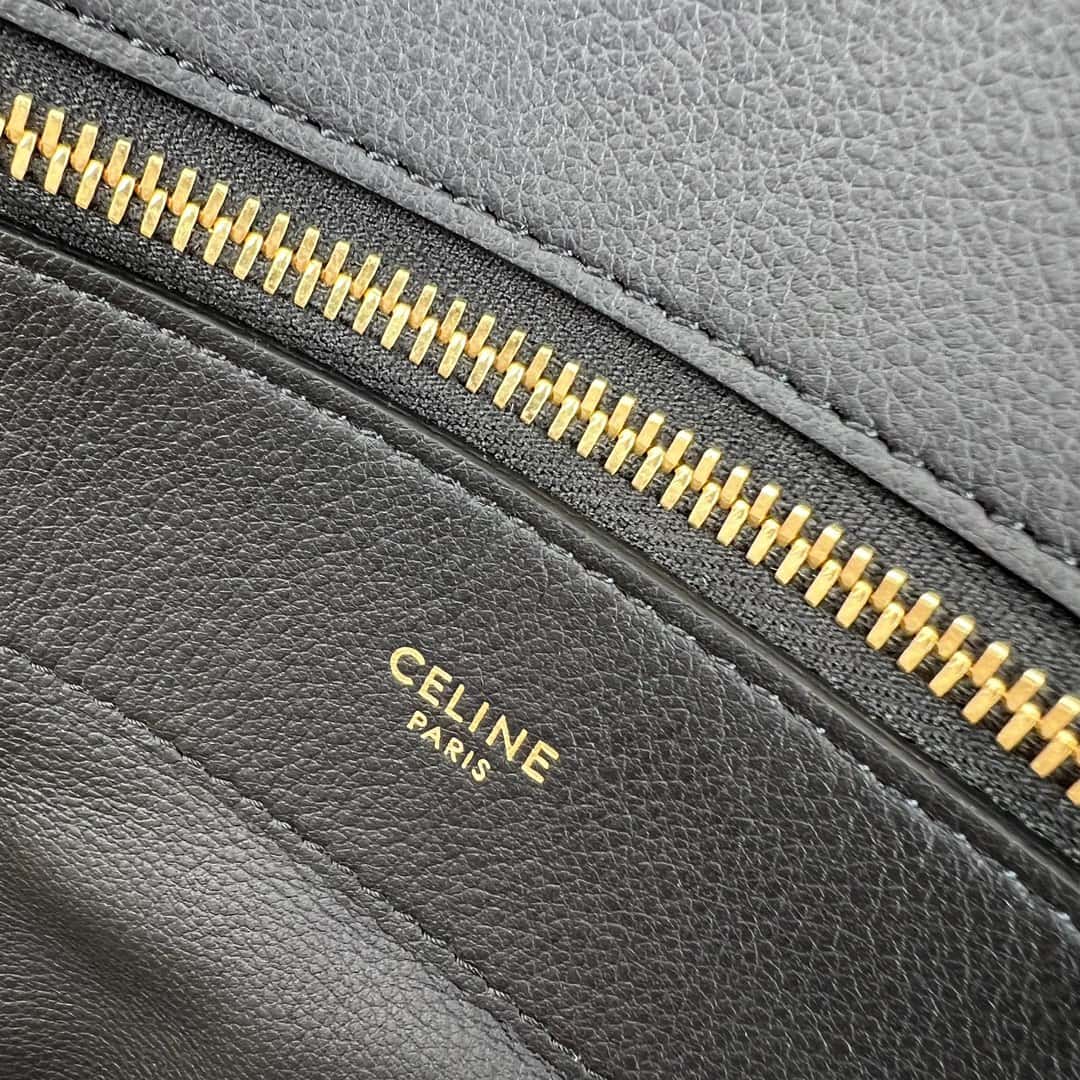 CELINE ROMY 大号柔软牛皮革手袋 110793黑色-高仿包包