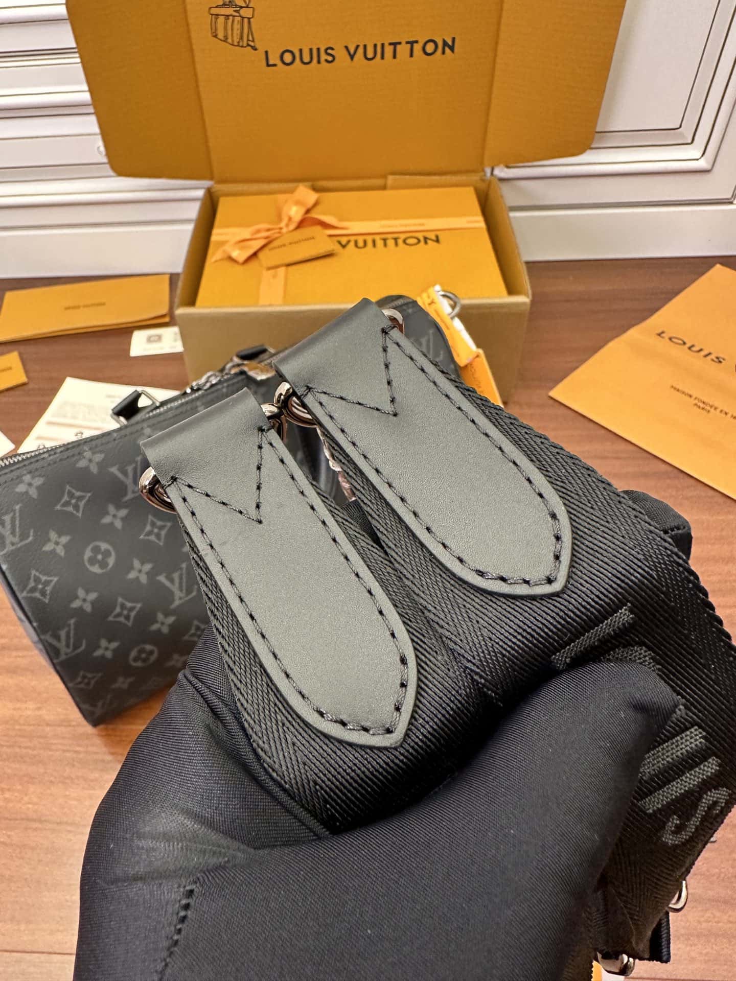 LV M46655 Keepall Bandoulière 35-高仿包包 LV M46655 Keepall Bandoulière 35-高仿包包