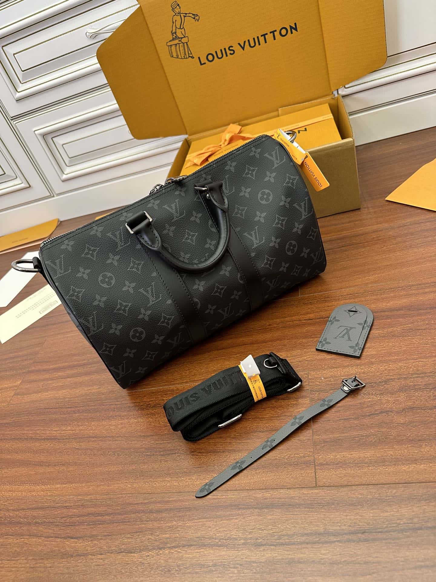 LV M46655 Keepall Bandoulière 35-高仿包包 LV M46655 Keepall Bandoulière 35-高仿包包