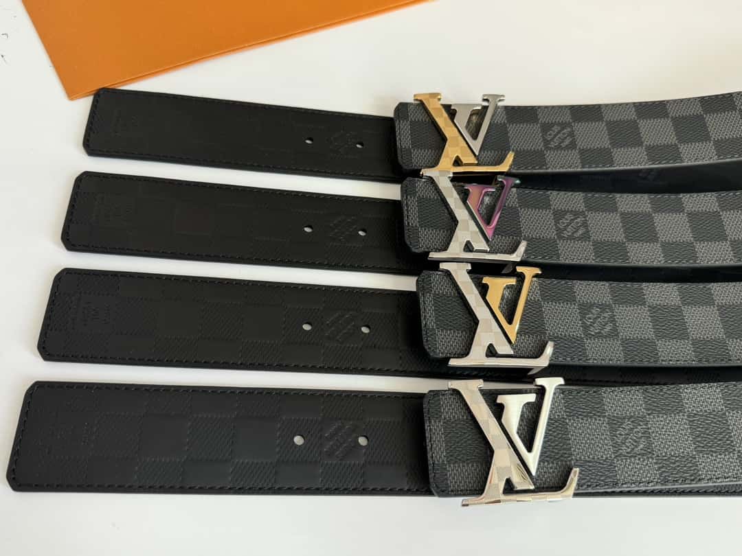 LV 字母logo金属扣双面可用腰带 4.0cm-高仿包包 LV 字母logo金属扣双面可用腰带 4.0cm-高仿包包