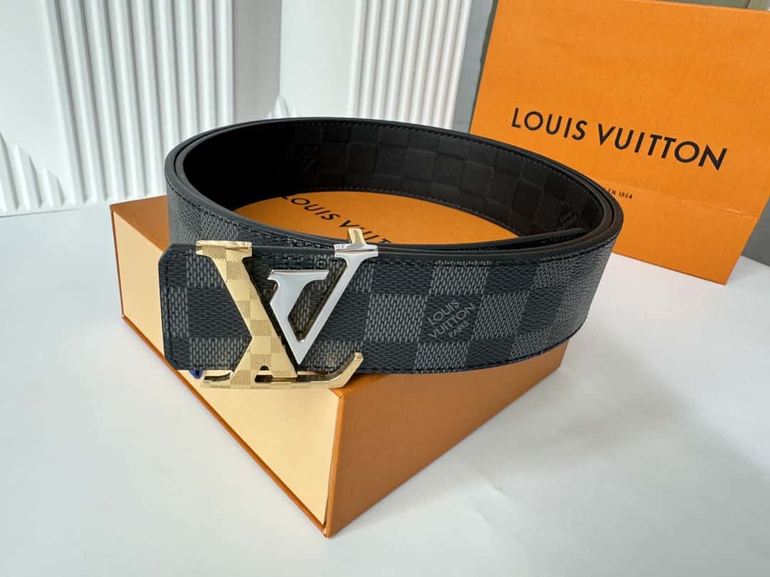 LV 字母logo金属扣双面可用腰带 4.0cm-高仿包包 LV 字母logo金属扣双面可用腰带 4.0cm-高仿包包