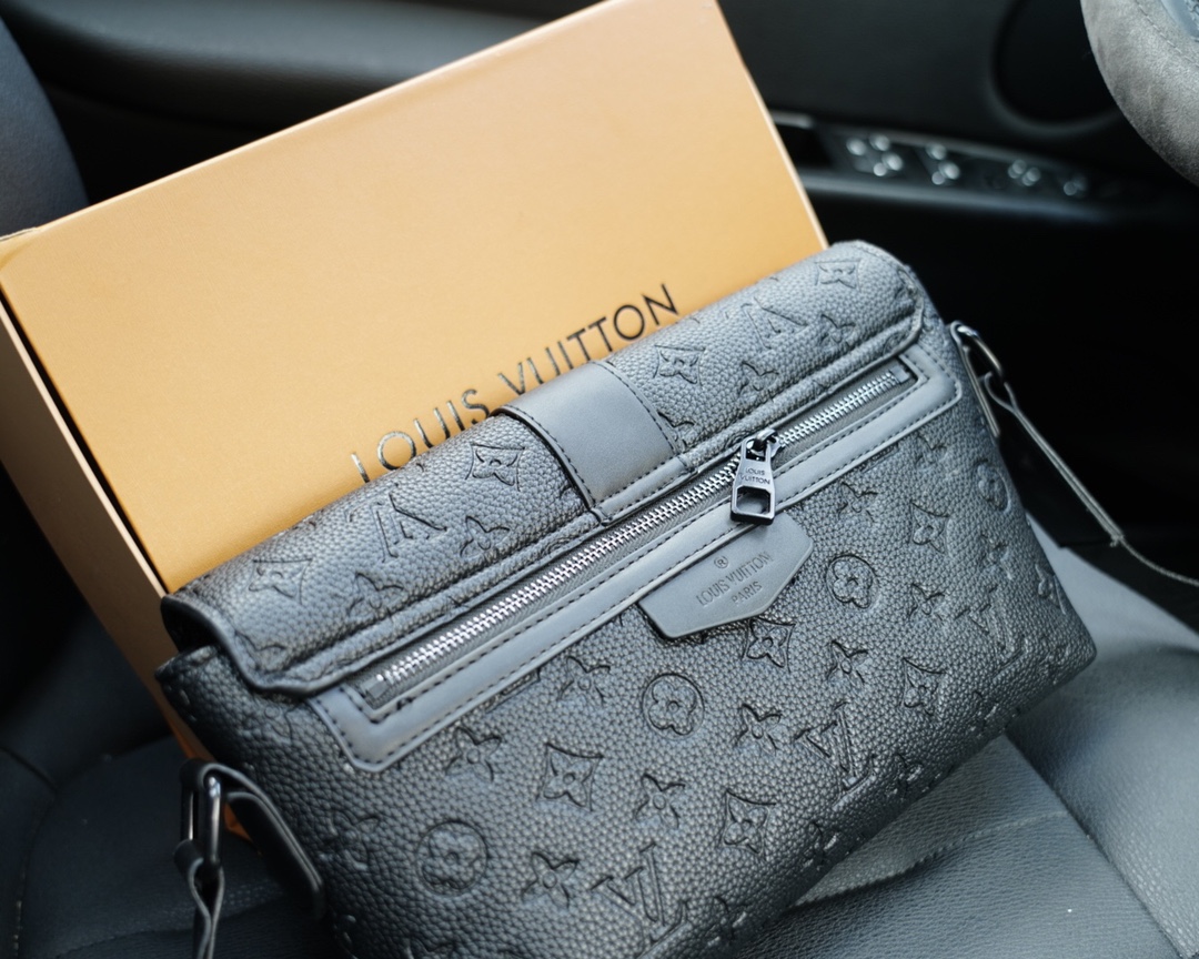 路易威登原单包 官网同步 高版本 斜挎单肩背包-高仿包包 路易威登原单包 官网同步 高版本 斜挎单肩背包-高仿包包