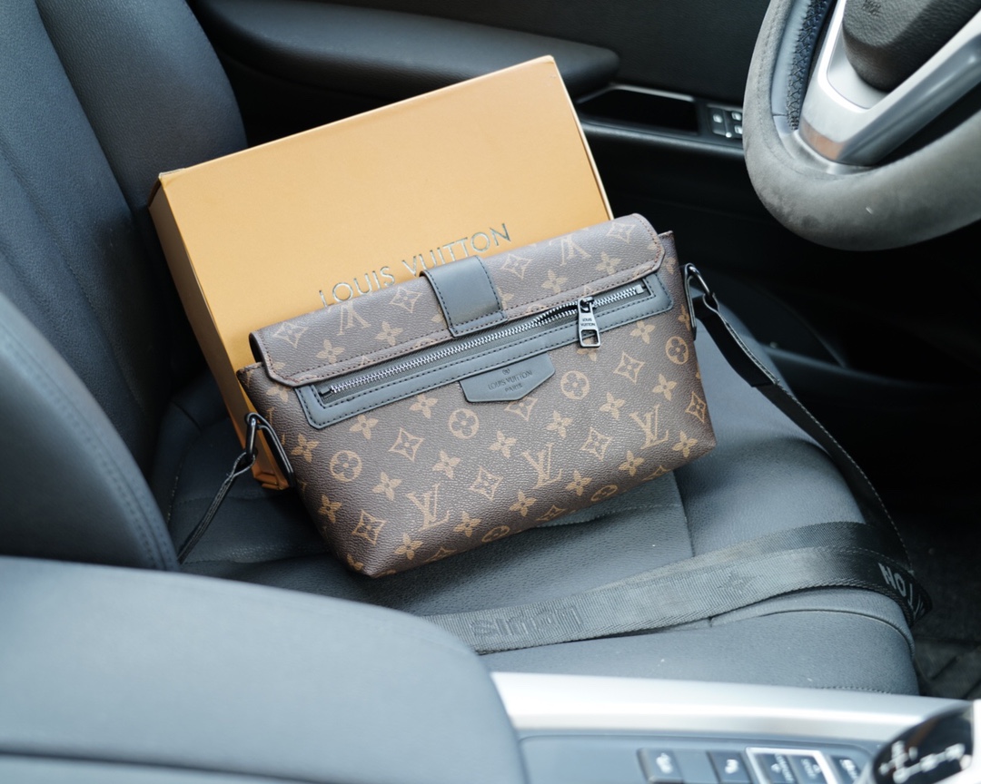 路易威登原單小牛皮 官網同步 高版本 斜挎單肩高仿背包-高仿包包