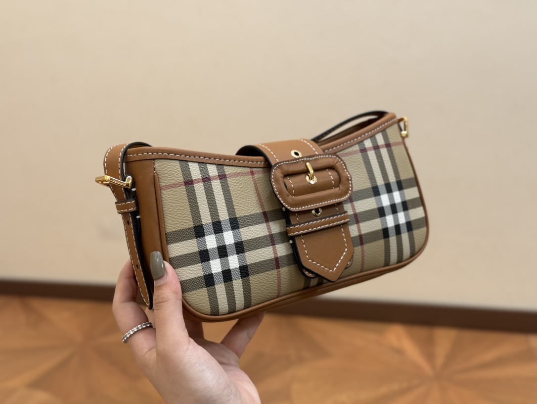 顶级原单包巴宝莉复古腋下包 被时髦住了狠狠爱了-高仿包包