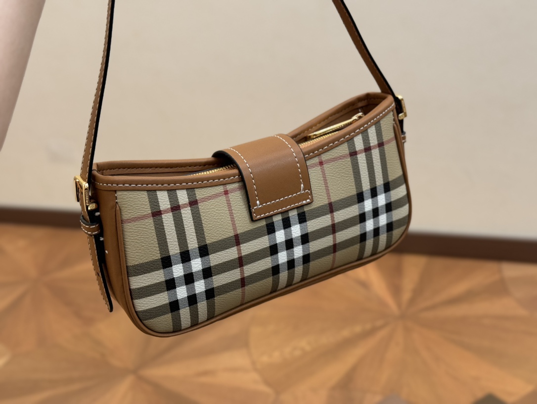 顶级原单包巴宝莉复古腋下包 被时髦住了狠狠爱了-高仿包包