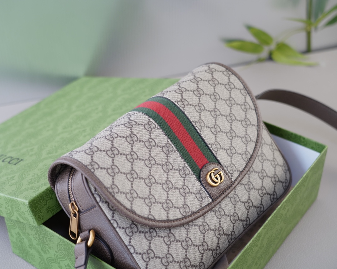 GUCCI最爱的款式古驰一比一高仿包肩背包顶级五金制作-高仿包包 GUCCI最爱的款式古驰一比一高仿包肩背包顶级五金制作-高仿包包