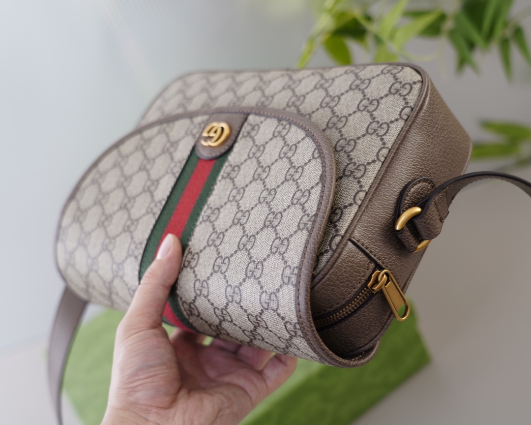 GUCCI最爱的款式古驰一比一高仿包肩背包顶级五金制作-高仿包包 GUCCI最爱的款式古驰一比一高仿包肩背包顶级五金制作-高仿包包