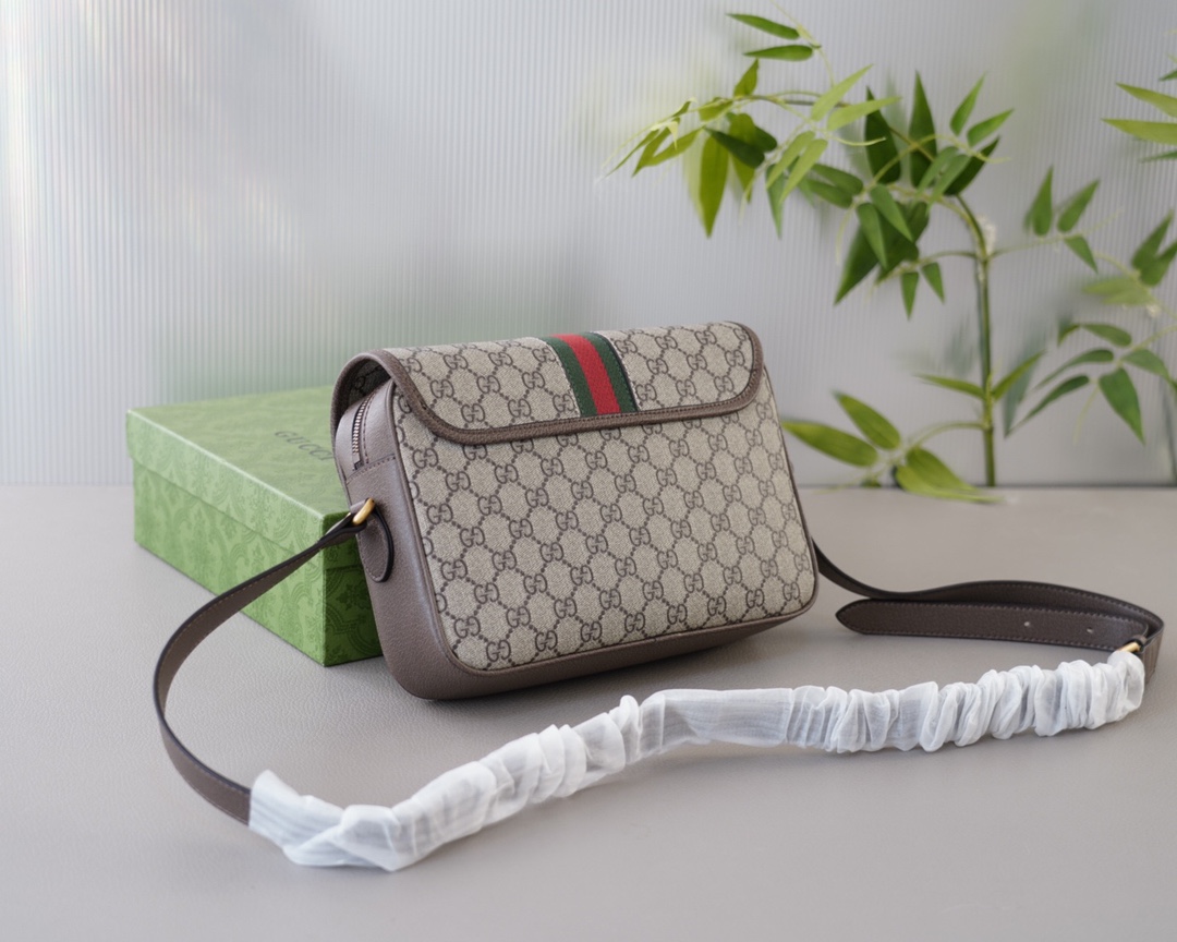 GUCCI最爱的款式古驰一比一高仿包肩背包顶级五金制作-高仿包包 GUCCI最爱的款式古驰一比一高仿包肩背包顶级五金制作-高仿包包