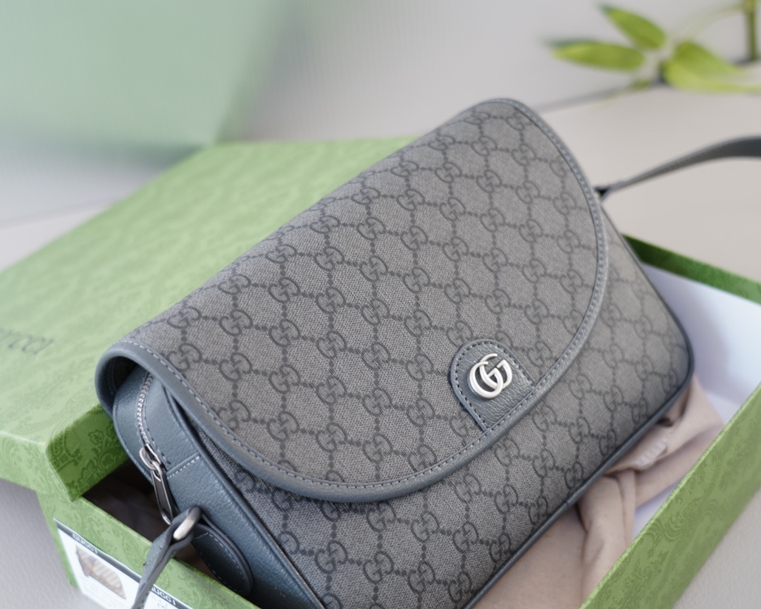 古驰27x20x6高仿包肩背包永恒不过时的标志性产品-高仿包包