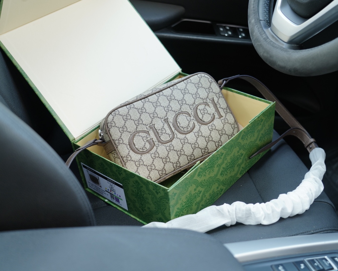 高仿包古驰 永恒不过时的标志性产品实拍 实用性非常高-高仿包包 高仿包古驰 永恒不过时的标志性产品实拍 实用性非常高-高仿包包