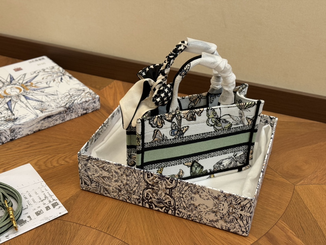 迪奥高仿包新版配肩带 Dior 原版布提花购物袋-高仿包包